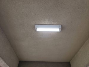 名古屋市中村区の公営住宅にて照明器具の取替電気工事