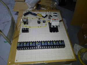 分電盤､制御盤の製作と取付 A01