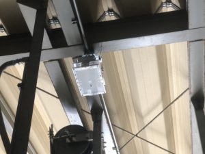 名古屋市港区の倉庫にて水銀灯の取替電気工事（LED水銀灯）